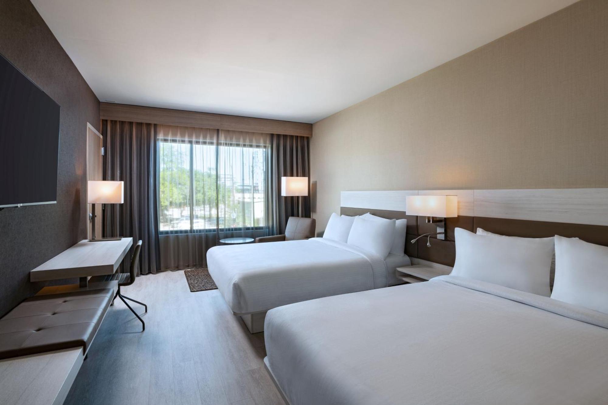 Ac Hotel By Marriott Waco Downtown Bagian luar foto