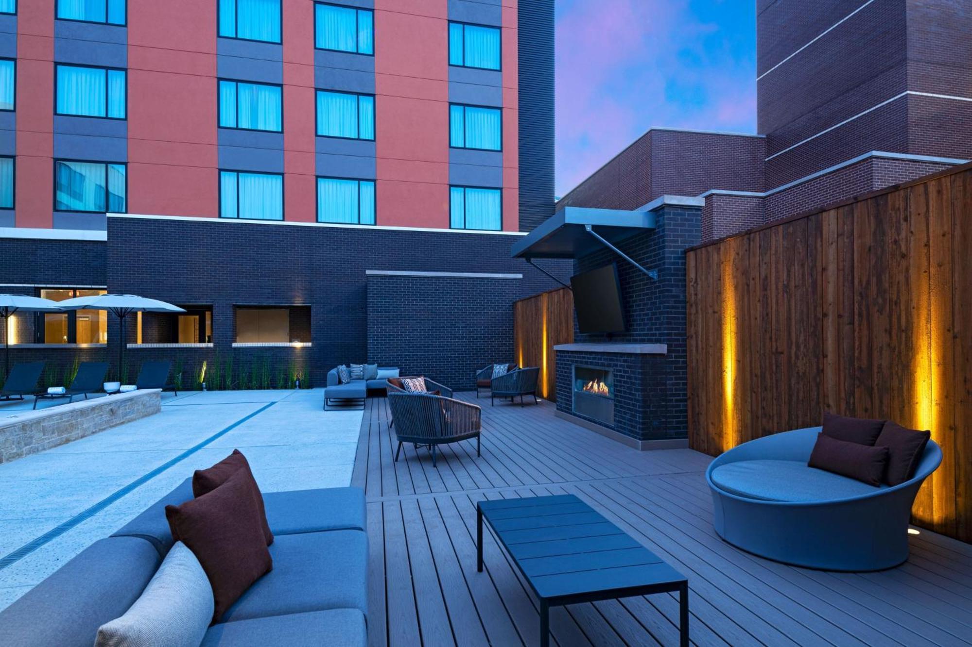 Ac Hotel By Marriott Waco Downtown Bagian luar foto
