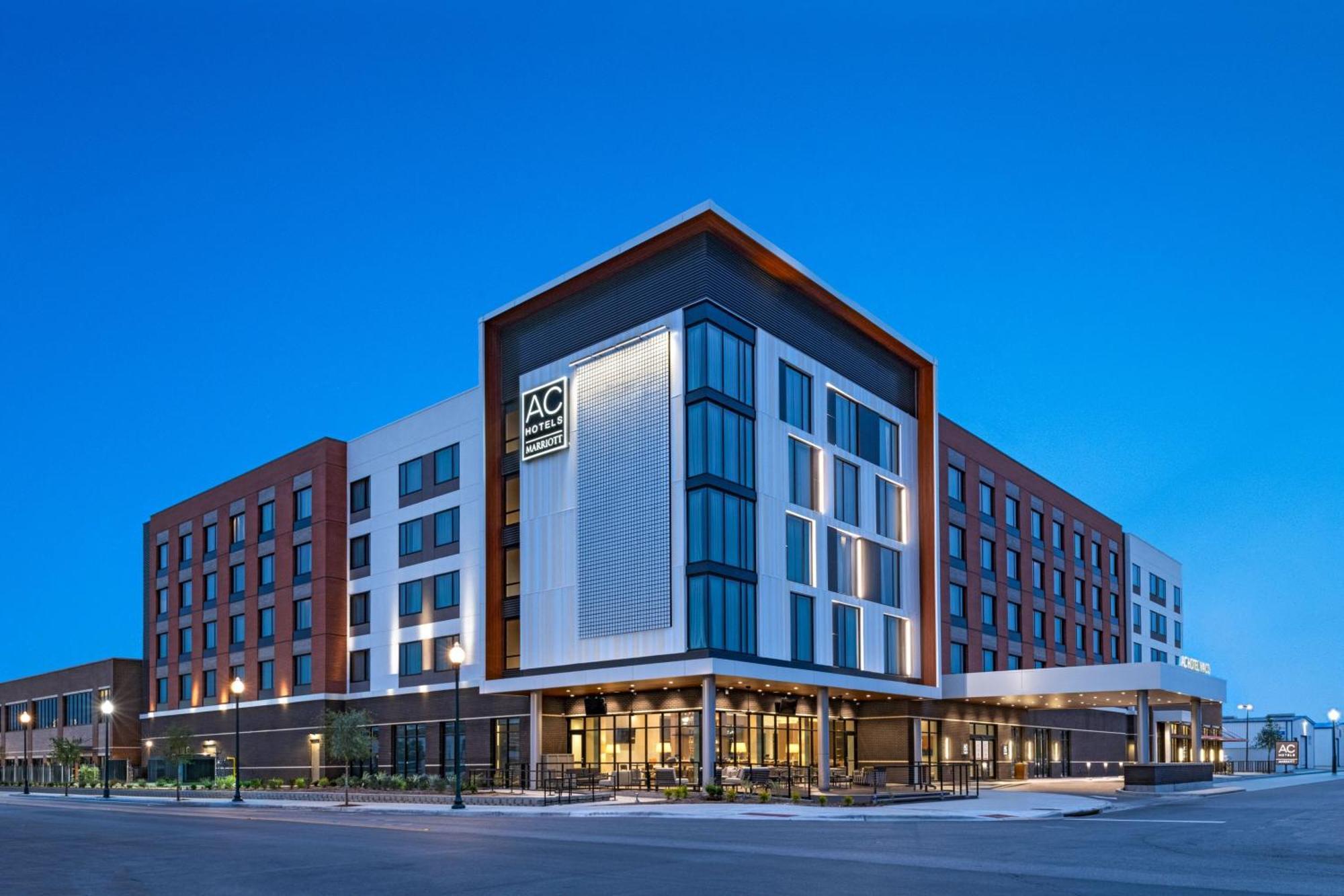 Ac Hotel By Marriott Waco Downtown Bagian luar foto