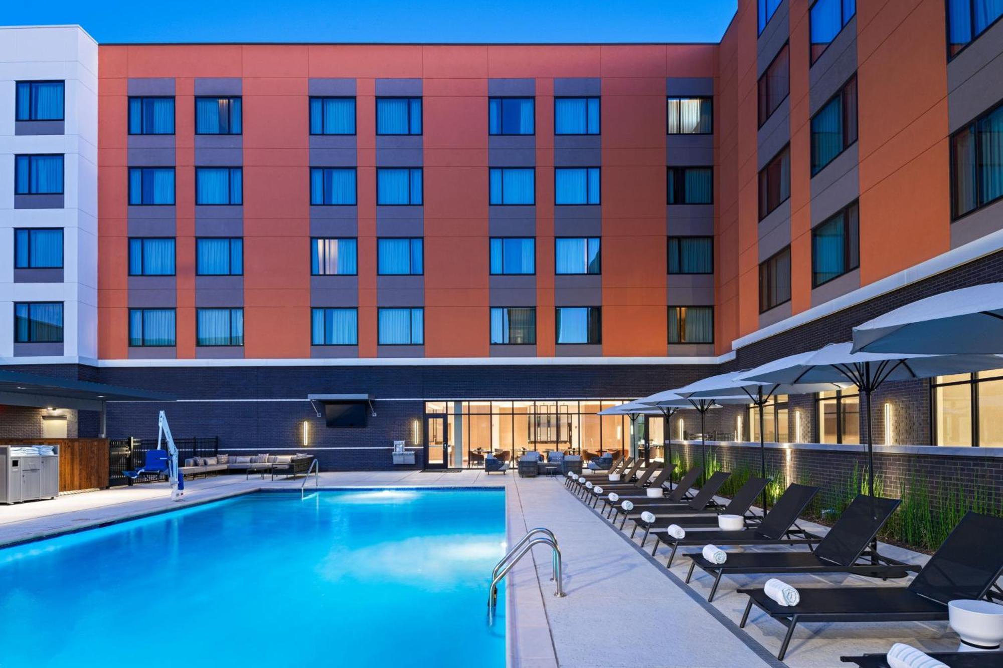 Ac Hotel By Marriott Waco Downtown Bagian luar foto