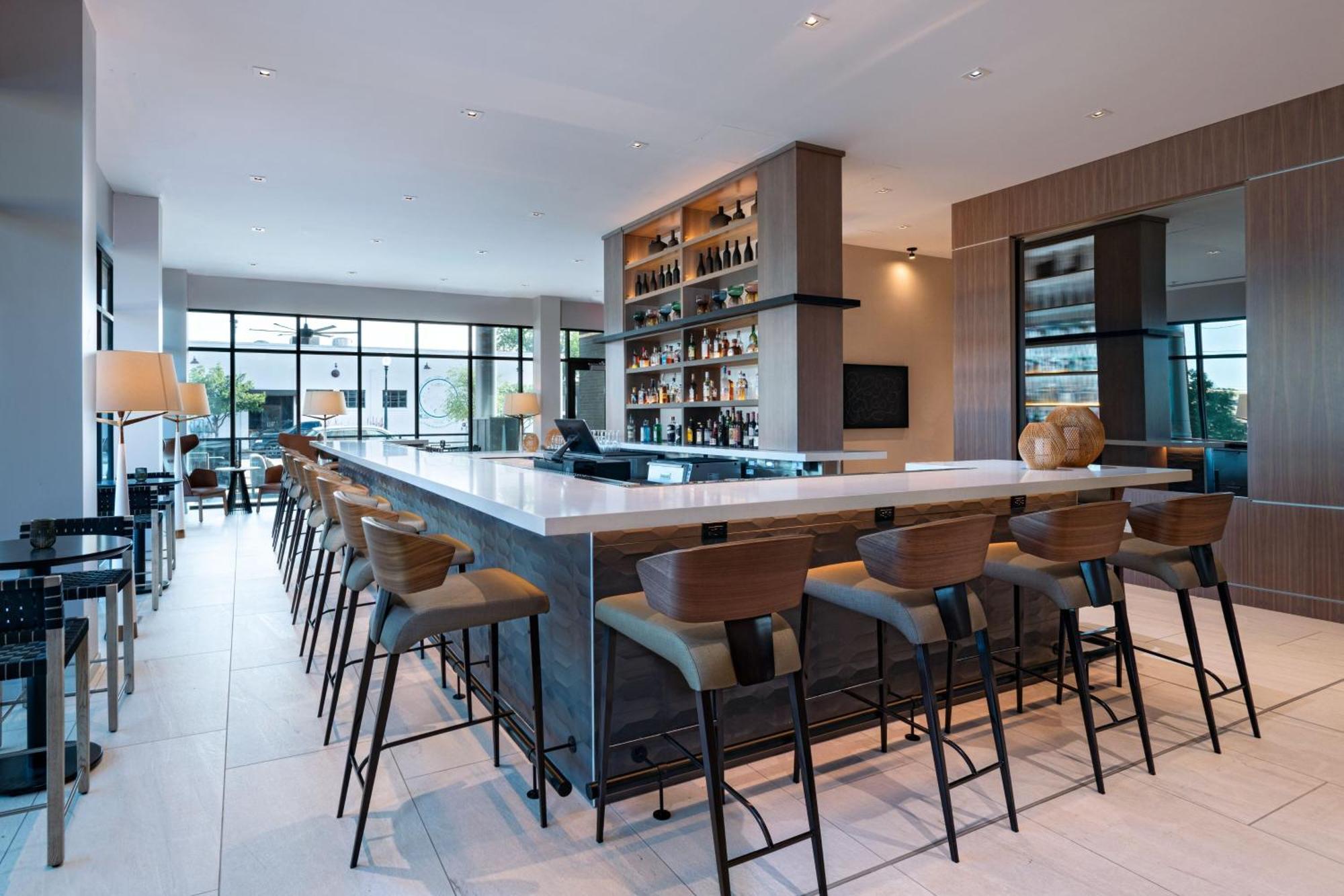 Ac Hotel By Marriott Waco Downtown Bagian luar foto